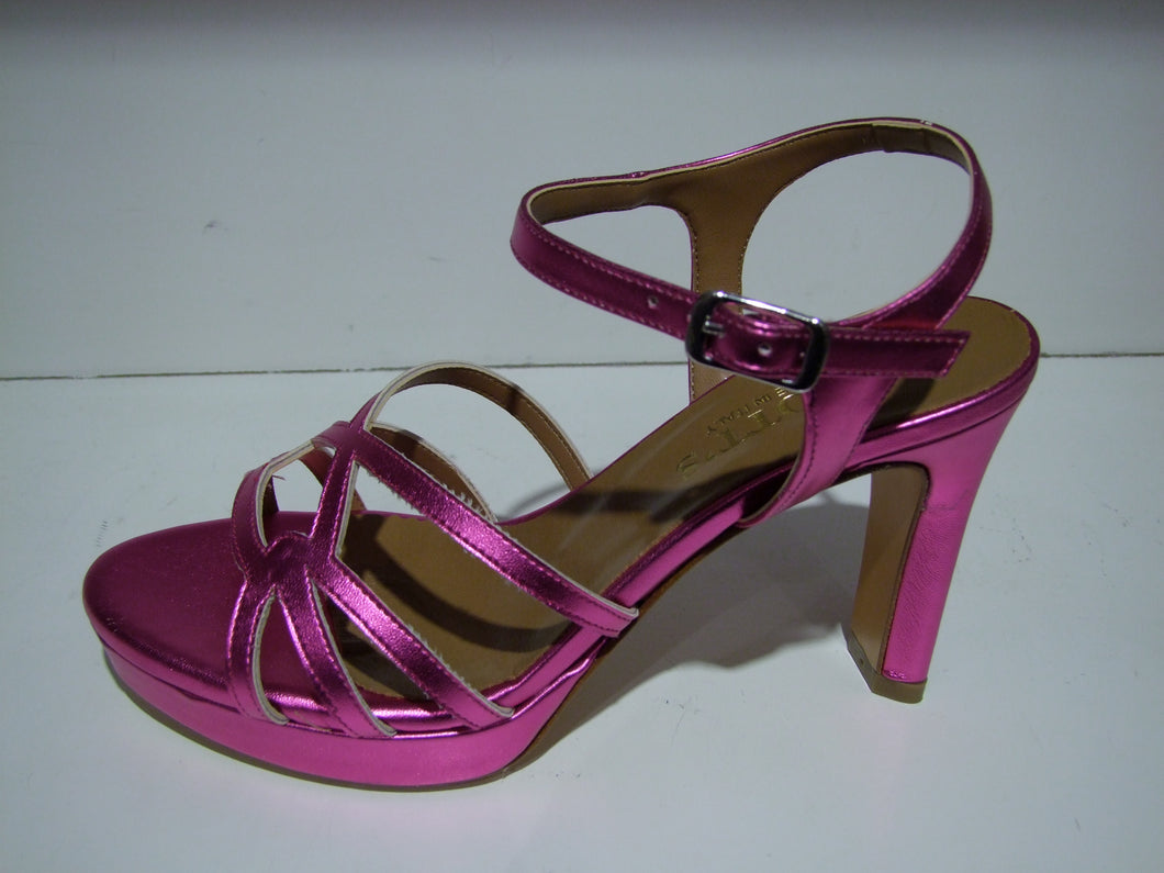 Amplatotrilace (Cuir fuchsia)