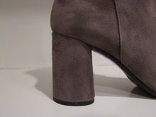 Load the image in the gallery,Dananneau (Taupe suede)
