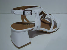 Load the image in the gallery,Amhuit (White Leather)
